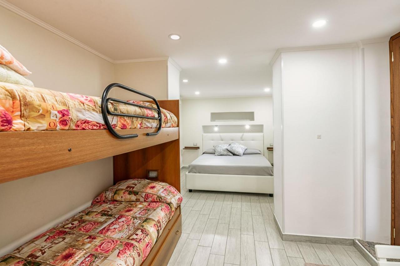 B&B Silver Sleep Papasidero Luaran gambar